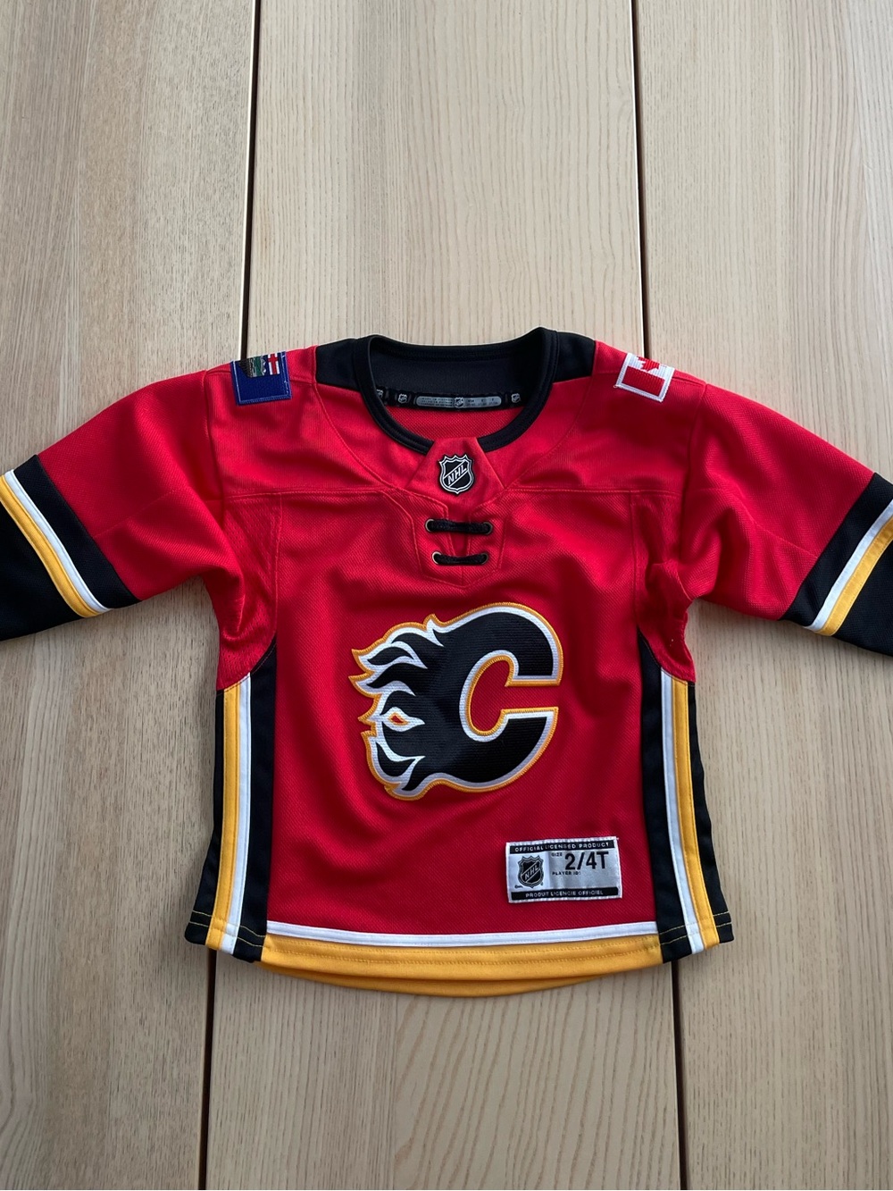 NHL Calgary Flames Red and Black Kids Hockey Jersey size 4t Youth hockey jersey